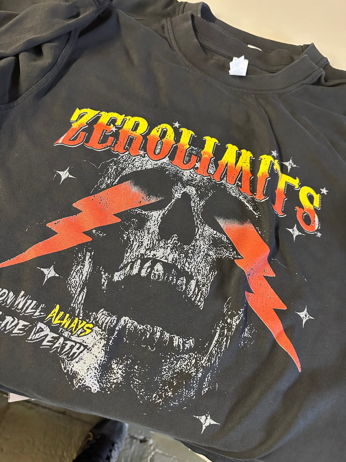 50 Vintage Print T-shirts